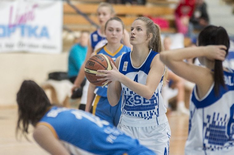 Generációváltás a KSE-nél