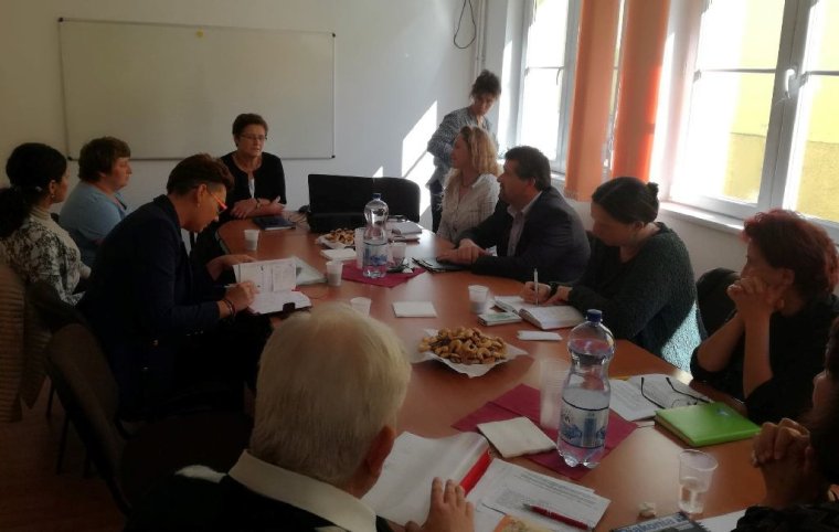 Mindenki számára megterhelő