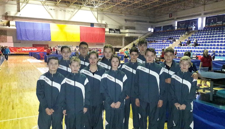 Pingpongozóink a Román-kupán