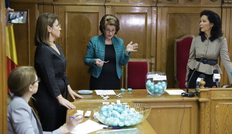 Kijelölte a legfelsőbb bíróság az idei évben érvényes öttagú bírói testületeit