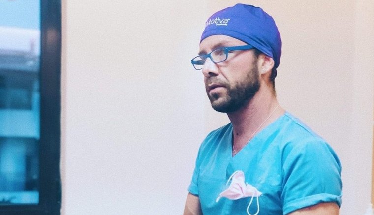 Nyolc osztály végzett álsebészt lepleztek le egy bukaresti magánklinikán