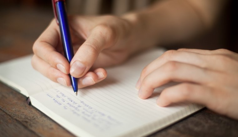 Növeli az intelligenciánkat, ha gyakran leírjuk az érzéseinket