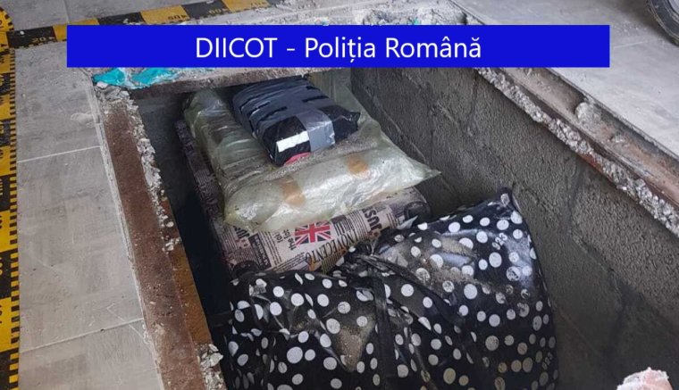 Angliából lopott, két és félmillió font értékű műemléktárgyakat találtak egy Neamţ megyei lakásban