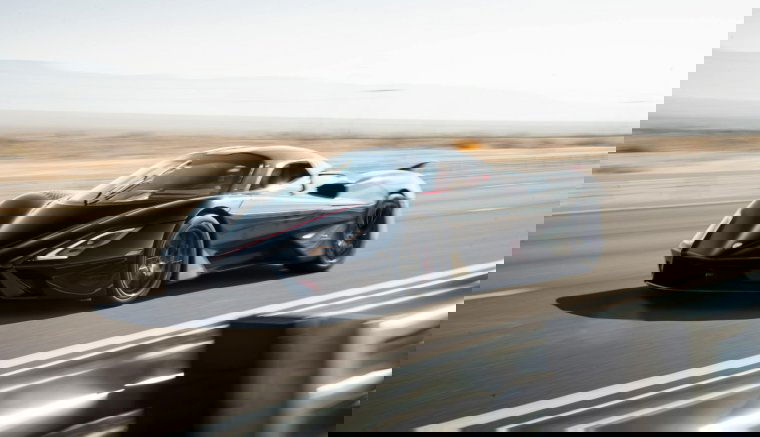 509 km/órával száguldott a világ leggyorsabb autója