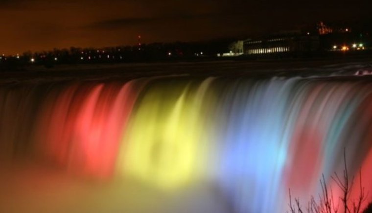 Kanadai üdvözlet a románoknak!