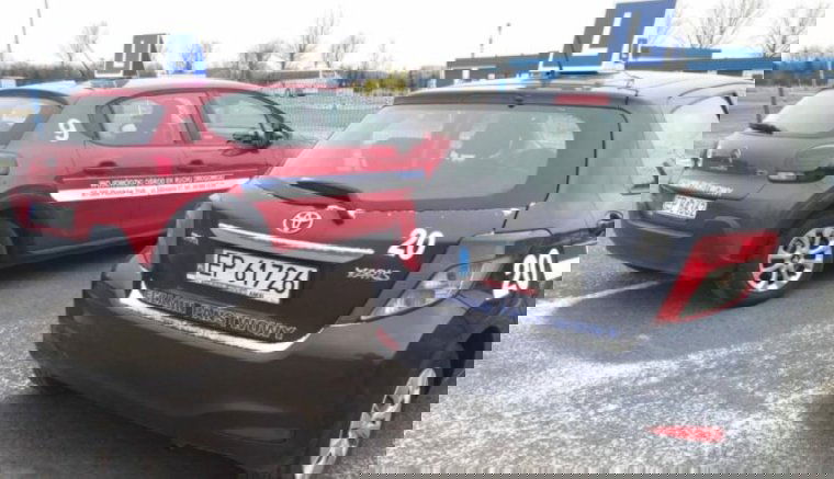 192 alkalommal bukott el a KRESZ-vizsgán egy lengyel férfi