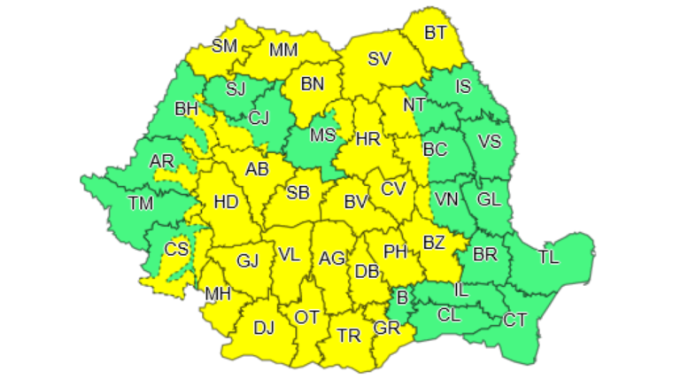 Viharosra fordul az idő, záporok, zivatarok, légköri instabilitás várható