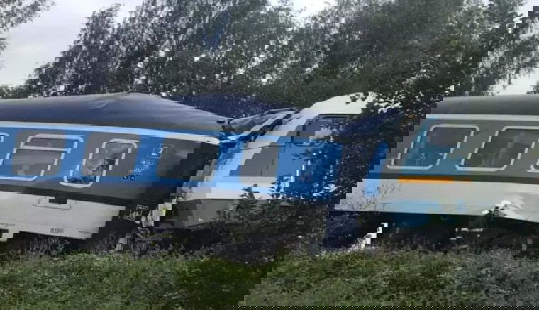 Súlyos vonatbaleset Csehországban, több halott és rengeteg sebesült