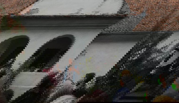 A kúriák földje kitárulkozott