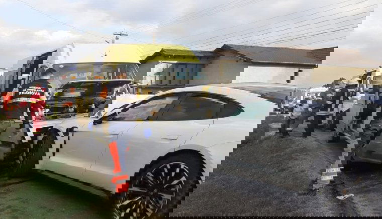 Tizenkilenc gyereket szállító iskolabusz balesetezett Prahova megyében