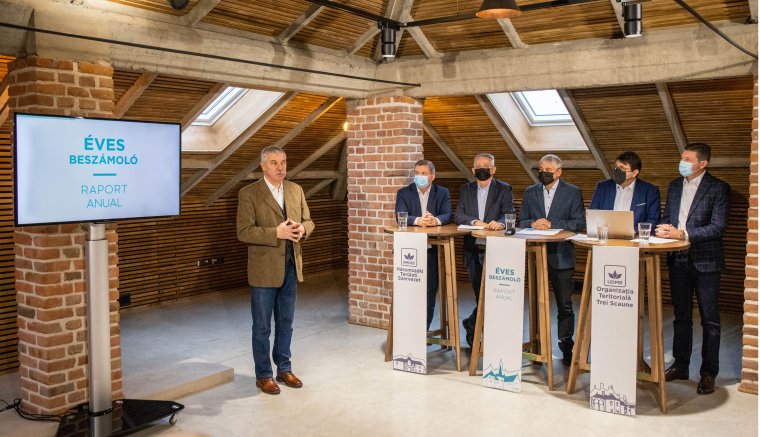 Csapatban a képviselőink