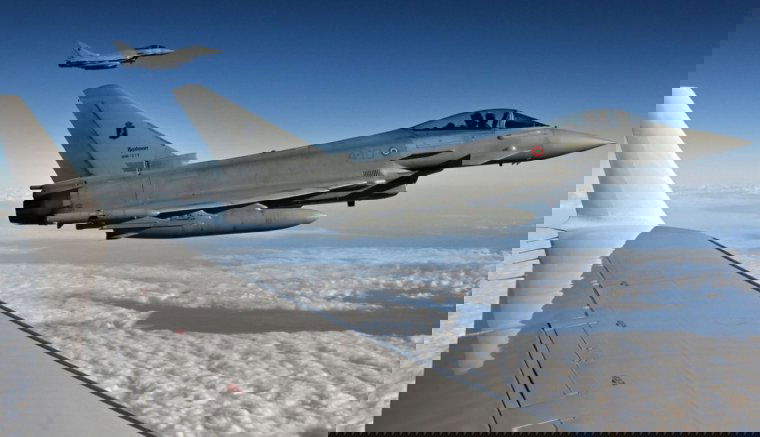 Franciaország és Belgium katonákat, Olaszország vadászgépeket küld Romániába