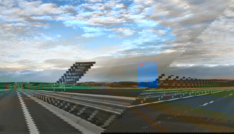 Felavatták a Pitești és Craiova közötti gyorsforgalmi út első, 18 kilométeres szakaszát