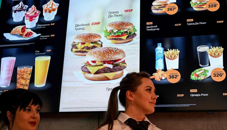 Finom - és pont: orosz hamburgerlánc nyílik a McDonald's helyett