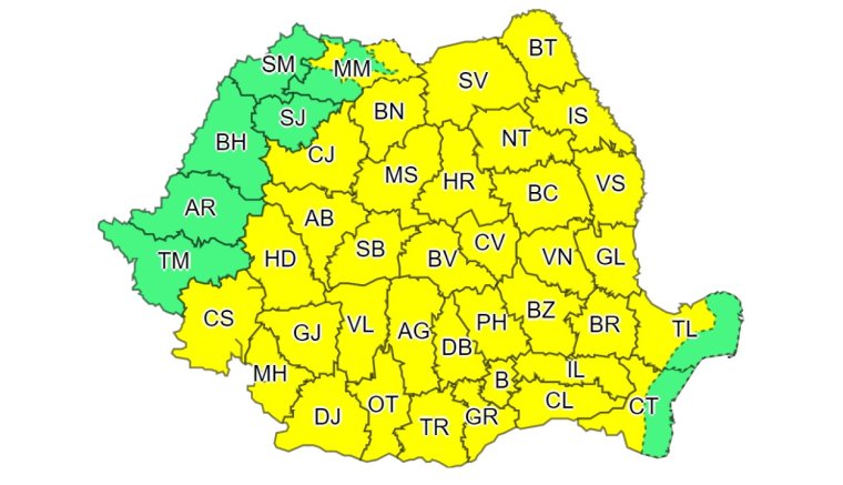 Viharos időre, záporokra kell számítani szombat reggelig az egész országban