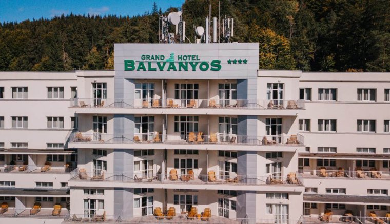 Több lábon megállni