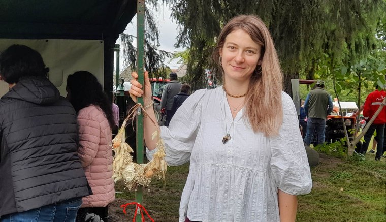 Párizsból hazatért pártakészítő