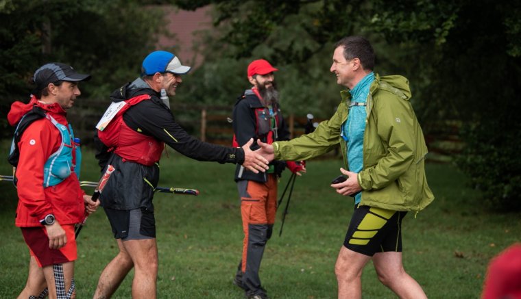 Tibi Useriu ultramaratonistával futott Tánczos Barna a Via Transilvanica túraútvonalon