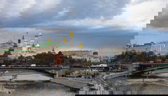 Lavrov: Moszkva várja az Európával és Ukrajnával egyeztetett köztes amerikai béketervet