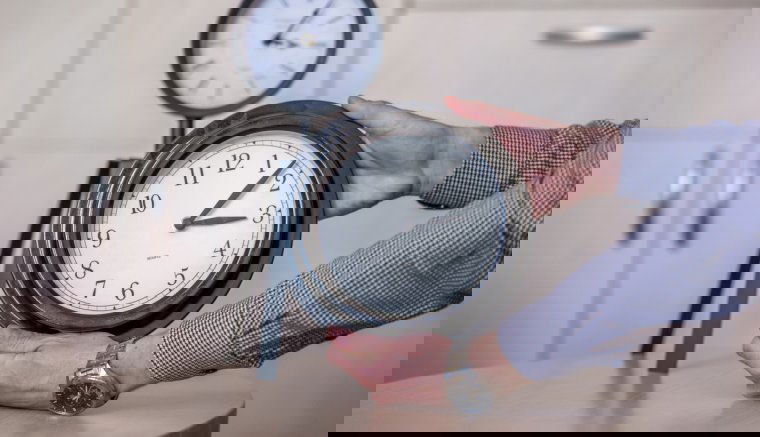 Vasárnap kezdődik a téli időszámítás