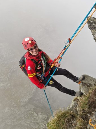 Én nagyon erősen érzem: ezt akarom, szeretem és bírom - mondja Tímár Kincső, a 25 éves hegyimentő