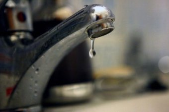 Elvágták a vezetéket, víz nélkül maradtak több sepsiszentgyörgyi utca lakói
