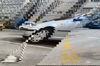 Szinte mindenütt parkolódíjat szedne a sepsiszentgyörgyi önkormányzat