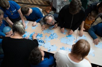 Autizmus: a kutatók vitatják az amerikai kormányzat álláspontját