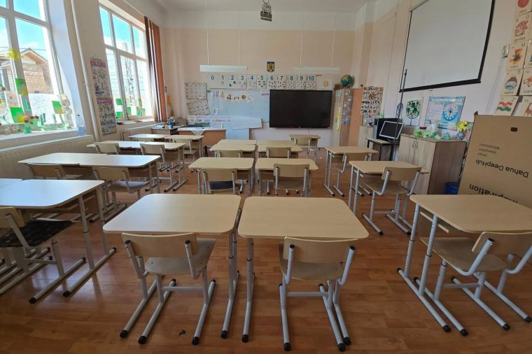 Utazási támogatás, tanfelszerelés a diákoknak