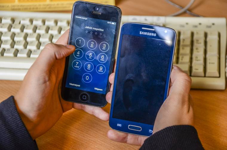 Viszik az okostelefonokat, mint a cukrot