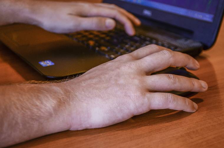 Fontolja meg a rendőrség tanácsait, ha nem akarja, hogy a pénze csalók bankszámlájára kerüljön