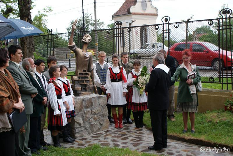 •  Fotó: Bartos Lóránt