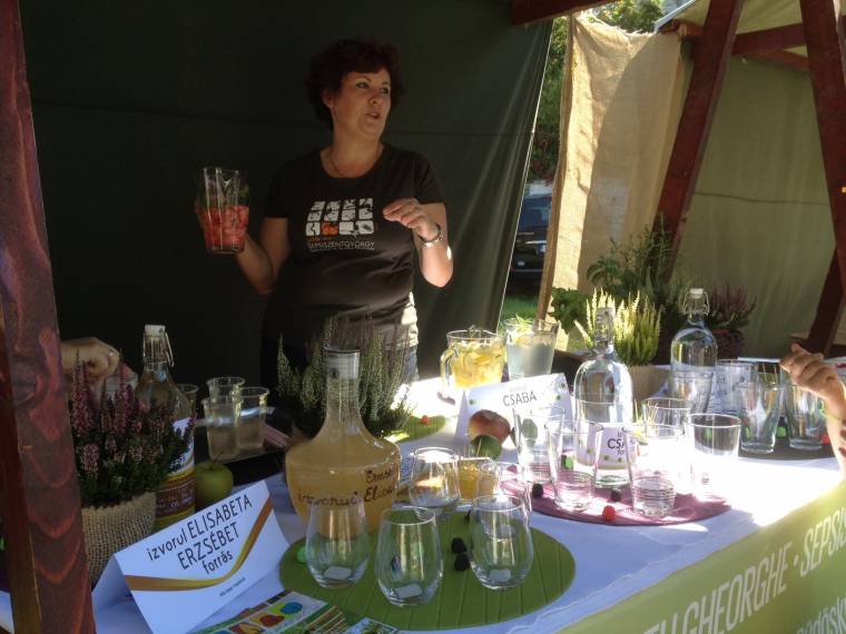 A borvizet ünneplik Kovásznán