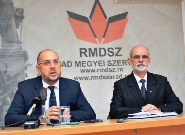 Hamarosan reagál az RMDSZ a statútum kritikáira