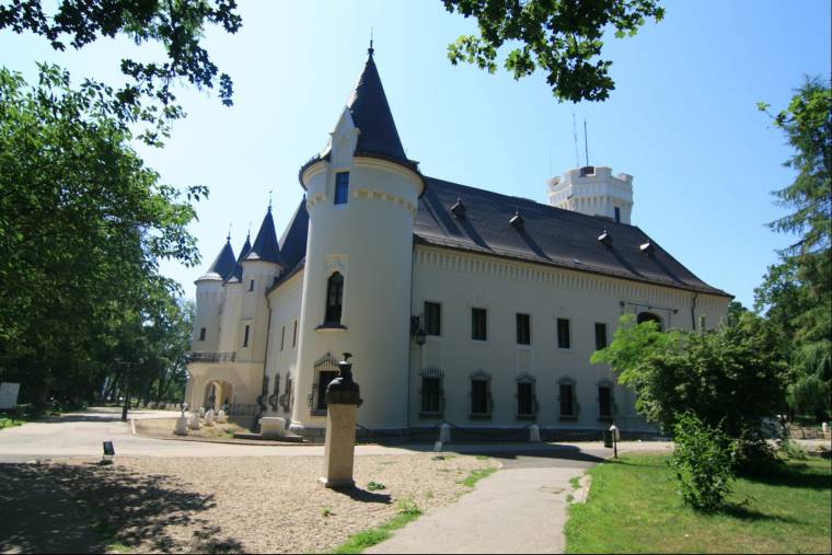 Szent Flórián győzött a nagykárolyi szoborvitában