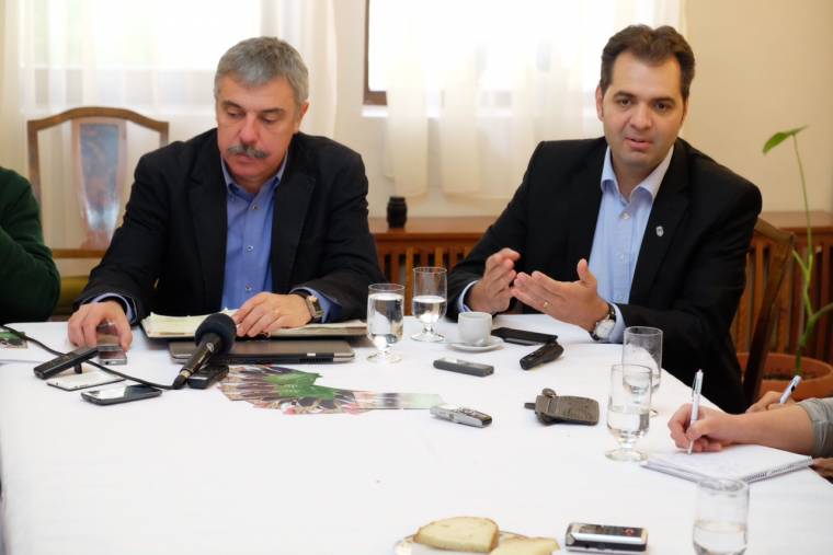 Erdélyi magyar vita a román közvetítő miatt