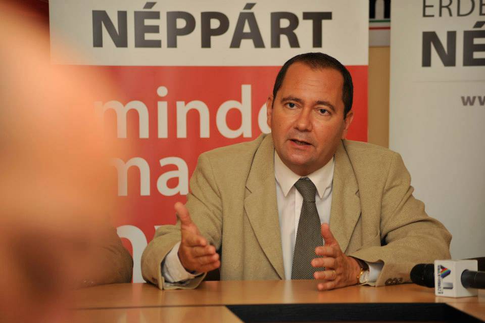 &bullet;  Fotó: Mohácsi László Árpád