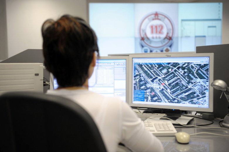 Pontosabb helymeghatározással és videóhívással újul meg a 112-es rendszer