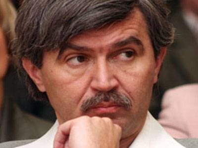 Márton Árpád: folytatni kell a kisebbségi törvény vitáját