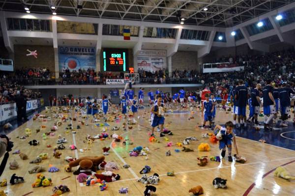 Menetel a Váradi VSK, a Maros KK másodikként zárja az évet