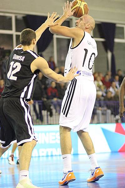 Kosárlabda: újoncként remekel a Medgyes