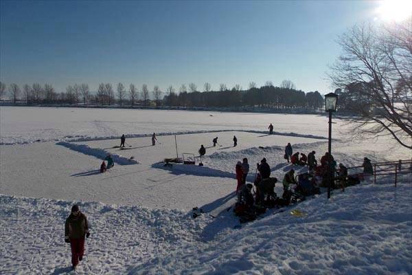 Az ország első tavihoki-fesztiválját rendezik meg a rétyi tavon