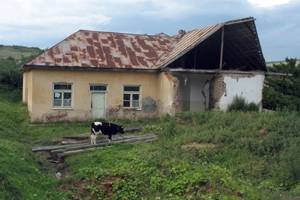 Két iskolát biztosan bezárnak Maros megyében, ingázhatnak a gyerekek