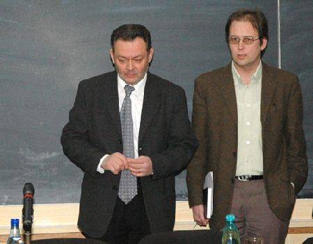 Lemondanak a vezetők