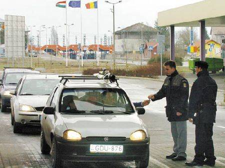 Felemelt határsorompók
