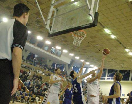 Kifütyülték a szövetséget