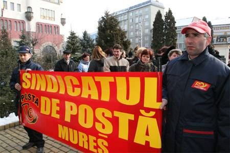 Postástiltakozás a súlyos táska miatt