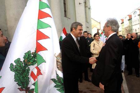 Méltó erdélyi emlékezés 
