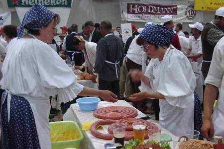Kolbásztöltés Sepsiszentgyörgyön