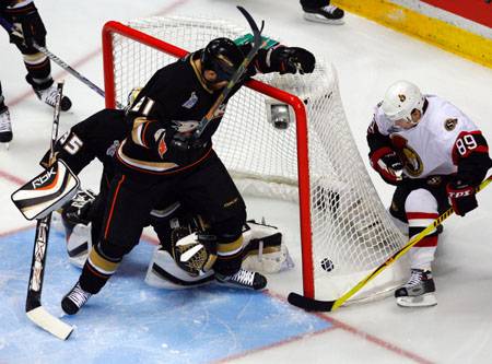 Előnyben az Anaheim Ducks